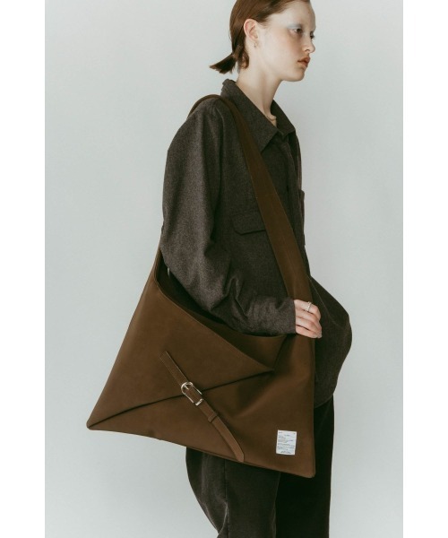 Knuth Marf（クヌースマーフ）の「origami bag（ショルダーバッグ・レディース・ブラウン/ブラック・ONE SIZE）」の9枚目の写真