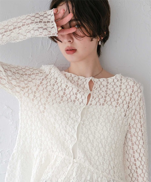 titivate(ティティベイト)の「ペプラムシルエットレーストップス(Tシャツ/カットソー・レディース・オフホワイト/ピンク/ブラック/アイボリー・S/M/L)」の19枚目の写真