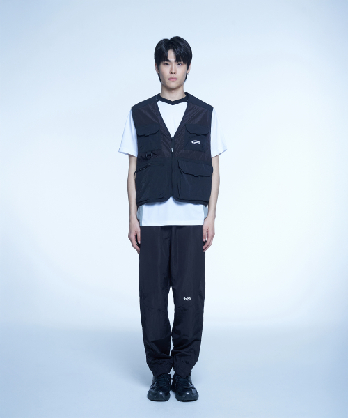 HYUNFIT（ヒョンフィット）の「NYLON UTILITY VEST（ベスト・メンズ・その他・MEDIUM/LARGE/X-LARGE）」の4枚目の写真