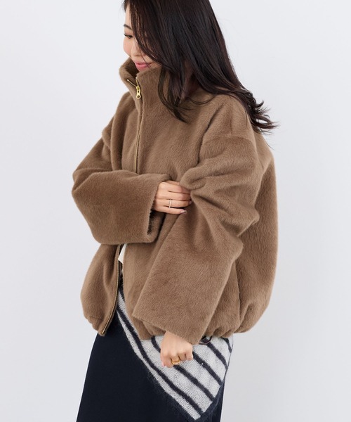 MICA&DEAL(マイカ&ディール)の「スタンドカラーファーブルゾン(ブルゾン・レディース・オフホワイト/ブラウン・FREE)」の7枚目の写真