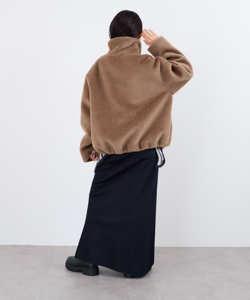 MICA&DEAL(マイカ&ディール)の「スタンドカラーファーブルゾン(ブルゾン・レディース・オフホワイト/ブラウン・FREE)」の12枚目の写真