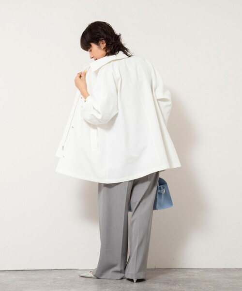 NOLLEY’S Sophi（ノーリーズソフィ）の「ウォッシャブルエアーツイルステンカラーハーフコート（ステンカラーコート・レディース・ベージュ/オフホワイト・38/36）」の6枚目の写真