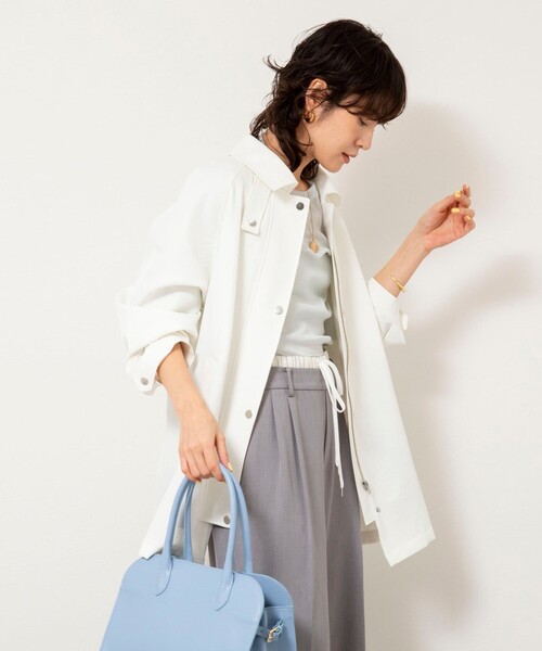 NOLLEY’S Sophi（ノーリーズソフィ）の「ウォッシャブルエアーツイルステンカラーハーフコート（ステンカラーコート・レディース・ベージュ/オフホワイト・38/36）」の9枚目の写真