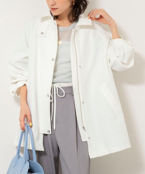 NOLLEY’S Sophi（ノーリーズソフィ）の「ウォッシャブルエアーツイルステンカラーハーフコート（ステンカラーコート・レディース・ベージュ/オフホワイト・38/36）」の11枚目の写真