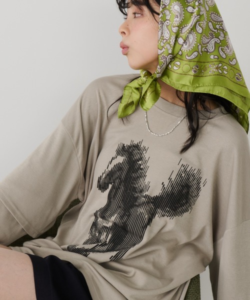 Unitage（ユニテージ）の「ホースプリントレイヤード風ロンTEE（Tシャツ/カットソー・レディース・カーキ/アイボリー・FREE）」の10枚目の写真