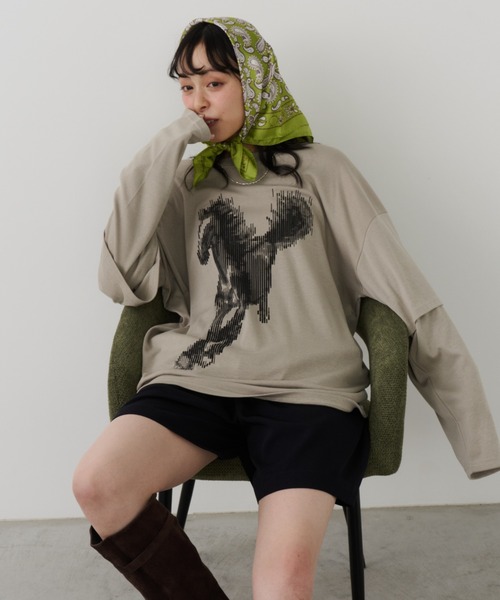 Unitage（ユニテージ）の「ホースプリントレイヤード風ロンTEE（Tシャツ/カットソー・レディース・カーキ/アイボリー・FREE）」の12枚目の写真