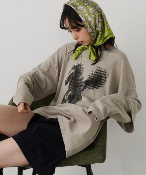Unitage（ユニテージ）の「ホースプリントレイヤード風ロンTEE（Tシャツ/カットソー・レディース・カーキ/アイボリー・FREE）」の13枚目の写真
