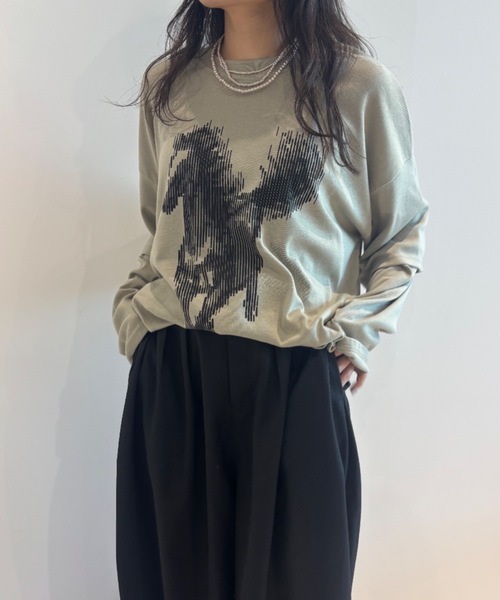 Unitage（ユニテージ）の「ホースプリントレイヤード風ロンTEE（Tシャツ/カットソー・レディース・カーキ/アイボリー・FREE）」の18枚目の写真