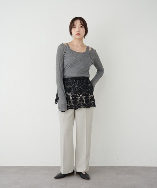 SHENERY（シーナリー）の「センタープレスパンツ（その他パンツ・レディース・アイボリー/ブラック・38/36）」の3枚目の写真