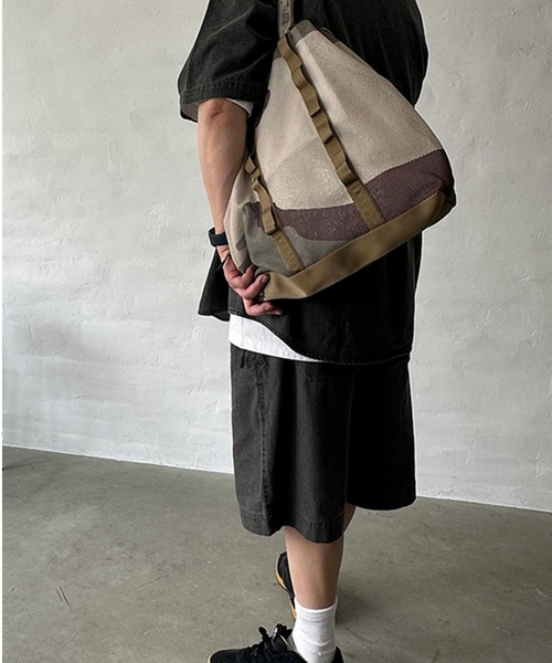 WEEKEND(ER)(ウィークエンダー)の「【WEEKEND(ER)/ウィークエンダー】WKD MESH TOTE/ウィークエンダーメッシュトート/ユニセックス/【WEB限定】(バックパック/リュック・メンズ・ブラウン/カーキ・フリー)」の7枚目の写真