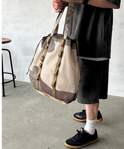 WEEKEND(ER)(ウィークエンダー)の「【WEEKEND(ER)/ウィークエンダー】WKD MESH TOTE/ウィークエンダーメッシュトート/ユニセックス/【WEB限定】(バックパック/リュック・メンズ・ブラウン/カーキ・フリー)」の4枚目の写真