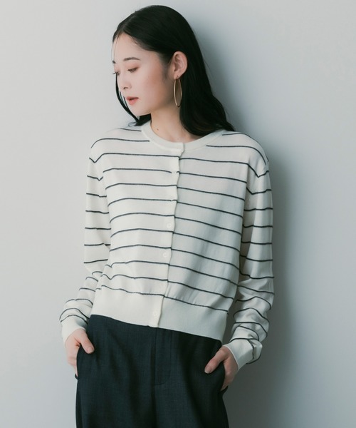 SERENO（セレーノ）の「ボーダーニットカーディガン（カーディガン/ボレロ・レディース・ダークブラウン/ネイビー/オフホワイト/ライトブルー・ONESIZE）」の2枚目の写真