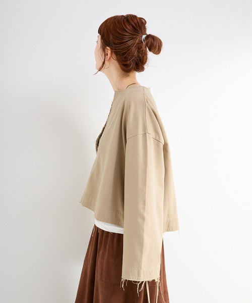 B.C STOCK(ベーセーストック)の「手洗い可 / キーネックプルオーバーシャツ(シャツ/ブラウス・レディース・ブラック/キャメル/ベージュ・FREE)」の6枚目の写真