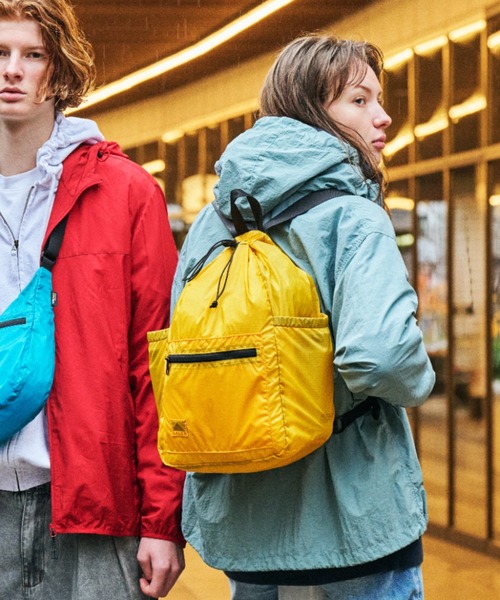 KELTY(ケルティ)の「LEE/モノ・マガジン掲載【KELTY】AIRY KINCHAKU DAYPACK エアリー巾着デイパック ナップザック(バックパック/リュック・レディース・ターコイズブルー/オリーブ/イエロー/ベージュ/ブラック・ONE SIZE)」の13枚目の写真