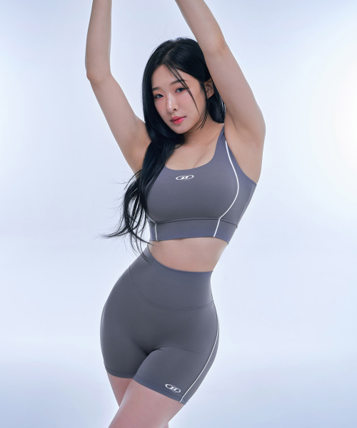 BORN TO WIN（ボーントゥウィン）の「W SYMBOL B PIPING TANK TOP [CHARCOAL]（チューブトップ・レディース・その他・1/2/3）」の3枚目の写真