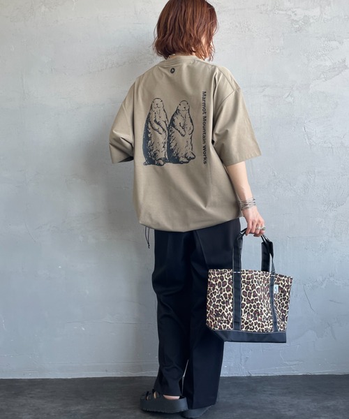 MARMOT（マーモット）の「【WEB先行予約】[Marmot/マーモット] 別注 ドローコード付き マーモットバックプリントTシャツ（Tシャツ/カットソー・レディース・ホワイト/ダークベージュ/ブルー・S/M/L/XL）」の5枚目の写真