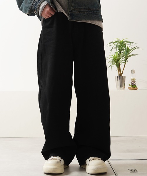 1111clothing（ワンフォークロージング）の「デニム ワイド カーブパンツ / Denim Wide Curve Pants（デニムパンツ・メンズ・ブラック/インディゴブルー・M/S/XL/L）」の4枚目の写真