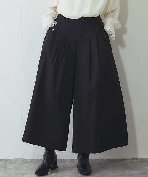 SMILE ORCHID(スマイルオーキッド)の「スカートライクなタック入りワイドパンツ(その他パンツ・レディース・ブラック・M)」の2枚目の写真