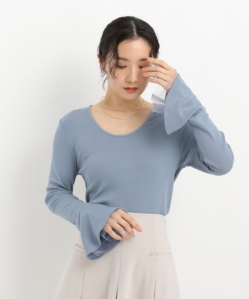 Andemiu（アンデミュウ）の「ソデチュールフレアカットソー645352（Tシャツ/カットソー・レディース・オフホワイト/ブルー/ブラック/モカ・FREE）」の10枚目の写真