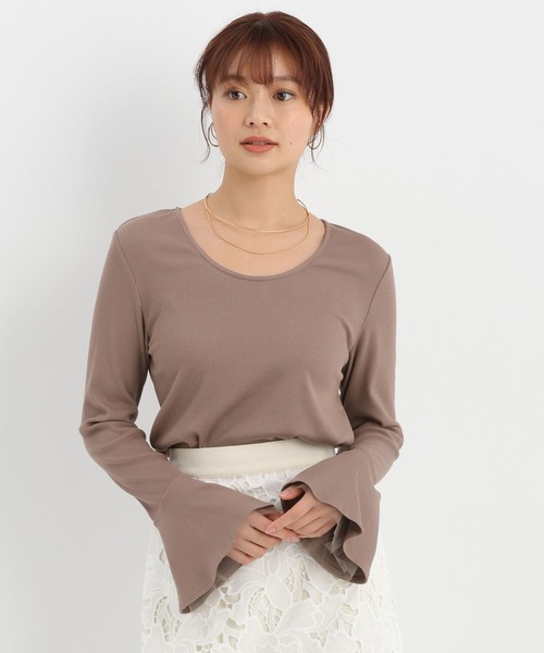 Andemiu（アンデミュウ）の「ソデチュールフレアカットソー645352（Tシャツ/カットソー・レディース・オフホワイト/ブルー/ブラック/モカ・FREE）」の11枚目の写真