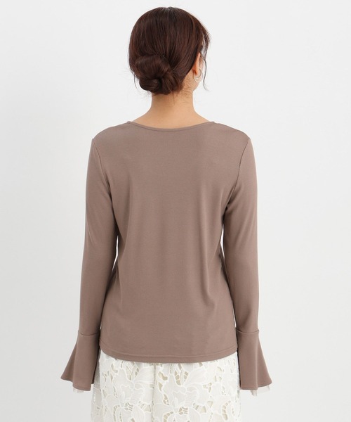 Andemiu（アンデミュウ）の「ソデチュールフレアカットソー645352（Tシャツ/カットソー・レディース・オフホワイト/ブルー/ブラック/モカ・FREE）」の15枚目の写真