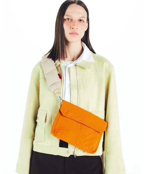 Topologie（トポロジー）の「Utility Musette Medium（ユーティリティ ミュゼット ミディアム）（ショルダーバッグ・レディース・ブルー/ブラック/グリーン系その他/オレンジ/モスグリーン・ONE SIZE）」の15枚目の写真