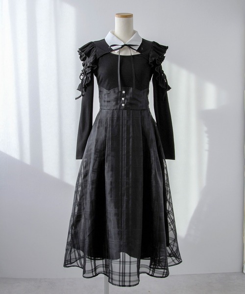 DearMyLoveRose（ディアマイラブローズ）の「デコルテオープンシアーチェックスカートドッキングワンピース【大きいサイズあり】（ワンピース・レディース・ブラック/ブルーグレー・L～LL/M-L/LL～3L）」の9枚目の写真