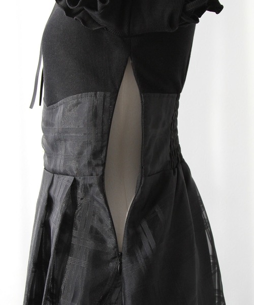 DearMyLoveRose（ディアマイラブローズ）の「デコルテオープンシアーチェックスカートドッキングワンピース【大きいサイズあり】（ワンピース・レディース・ブラック/ブルーグレー・L～LL/M-L/LL～3L）」の16枚目の写真