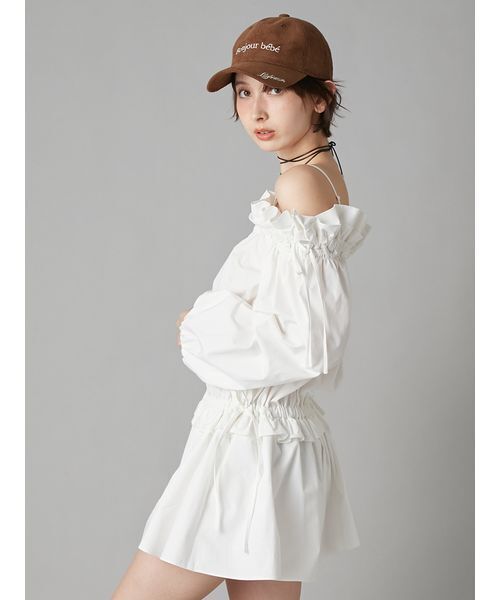 LILY BROWN（リリーブラウン）の「デコルテフリルミニロンパース（つなぎ/オールインワン・レディース・ホワイト/ベージュ/インディゴブルー・F）」の8枚目の写真