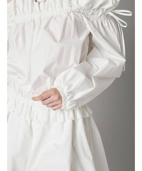 LILY BROWN（リリーブラウン）の「デコルテフリルミニロンパース（つなぎ/オールインワン・レディース・ホワイト/ベージュ/インディゴブルー・F）」の11枚目の写真