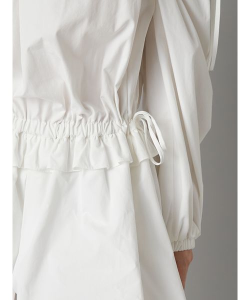 LILY BROWN（リリーブラウン）の「デコルテフリルミニロンパース（つなぎ/オールインワン・レディース・ホワイト/ベージュ/インディゴブルー・F）」の12枚目の写真