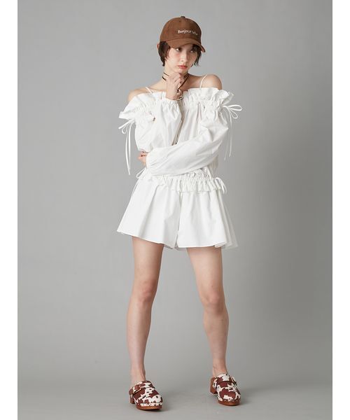 LILY BROWN（リリーブラウン）の「デコルテフリルミニロンパース（つなぎ/オールインワン・レディース・ホワイト/ベージュ/インディゴブルー・F）」の14枚目の写真