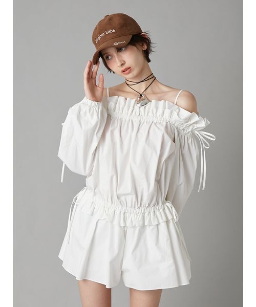 LILY BROWN（リリーブラウン）の「デコルテフリルミニロンパース（つなぎ/オールインワン・レディース・ホワイト/ベージュ/インディゴブルー・F）」の15枚目の写真