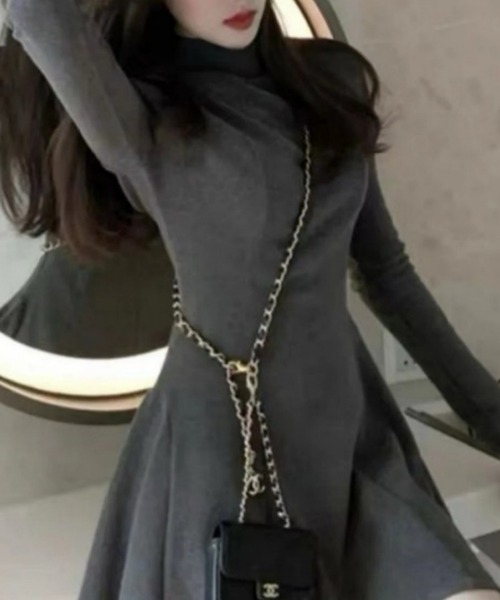 おしゃれスタ（オシャレスタ）の「ハイネックフレアシルエットニットワンピース（ワンピース・レディース・ブラック/グレー・L/M/S）」の5枚目の写真
