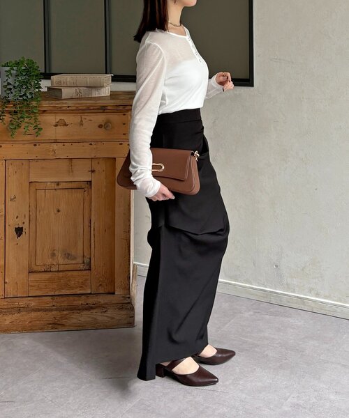 Thevon(ゼボン)の「シアーリブヘンリーネックプルオーバー(Tシャツ/カットソー・レディース・ブラック/カーキ/サックスブルー/オフホワイト/グレー/ピンク/レッド・FREE)」の14枚目の写真