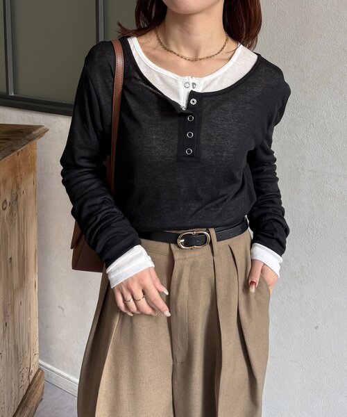 Thevon(ゼボン)の「シアーリブヘンリーネックプルオーバー(Tシャツ/カットソー・レディース・ブラック/カーキ/サックスブルー/オフホワイト/グレー/ピンク/レッド・FREE)」の16枚目の写真