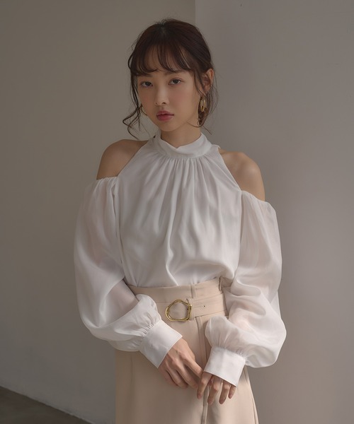 INGNI SOELA(イングソエラ)の「【INGNI SOELA】2Wayシアー肩開きブラウス/WEB限定(シャツ/ブラウス・レディース・ブラック/オフホワイト/ネイビー/ピンク・FREE)」の17枚目の写真