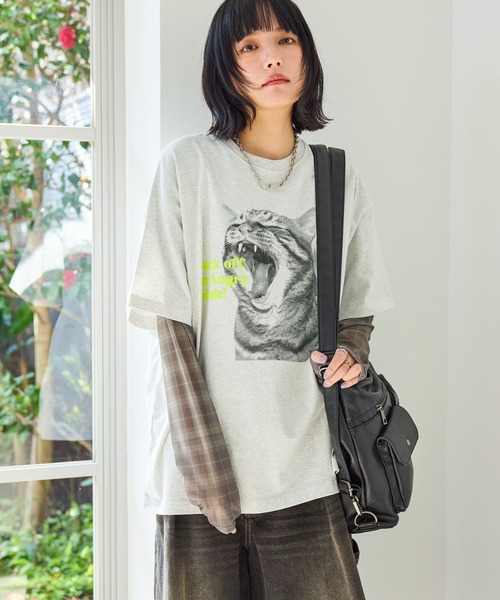 PBLIM（ページボーイリム）の「《UNISEX》シャウトキャットT　猫 / フロントプリント（Tシャツ/カットソー・レディース・オフホワイト/グレー・FREE）」の11枚目の写真
