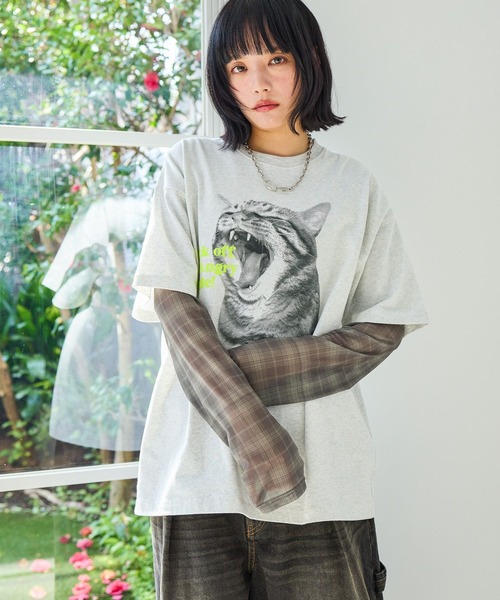 PBLIM（ページボーイリム）の「《UNISEX》シャウトキャットT　猫 / フロントプリント（Tシャツ/カットソー・レディース・オフホワイト/グレー・FREE）」の9枚目の写真