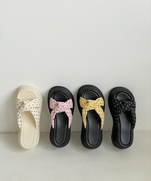 Shoes in Closet（シューズインクローゼット）の「【完売カラー再入荷】+6.0㎝ 軽量 厚底 クロスリボン ドット柄 サンダル 845（サンダル・レディース・アイボリー/イエロー/ピンク/ブラック・L/LL/M/S）」の19枚目の写真