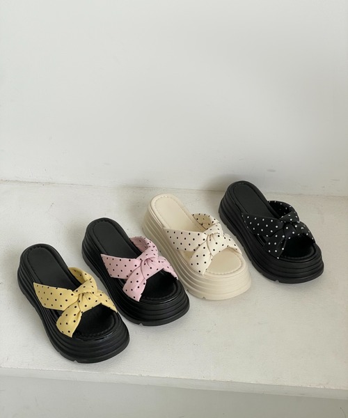 Shoes in Closet（シューズインクローゼット）の「【完売カラー再入荷】+6.0㎝ 軽量 厚底 クロスリボン ドット柄 サンダル 845（サンダル・レディース・アイボリー/イエロー/ピンク/ブラック・L/LL/M/S）」の18枚目の写真