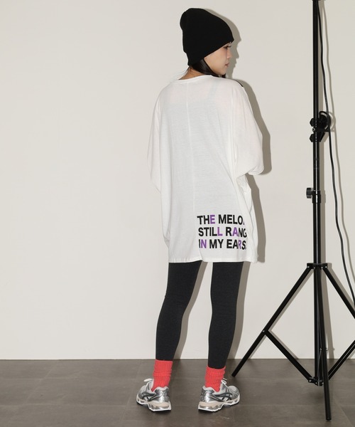 FUNALIVE(ファンアライブ)の「BIGロゴドルマンTチュニック 半端袖(Tシャツ/カットソー・レディース・カーキ/ホワイト/ブラック・L)」の20枚目の写真