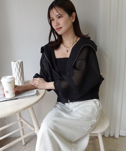 CORNERS（コーナーズ）の「シアーボリュームスリーブマウンテンパーカー（ブルゾン・レディース・グレイッシュベージュ/ブラック/アイボリー・M）」の22枚目の写真