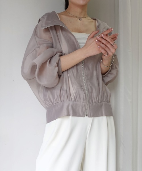 CORNERS（コーナーズ）の「シアーボリュームスリーブマウンテンパーカー（ブルゾン・レディース・グレイッシュベージュ/ブラック/アイボリー・M）」の17枚目の写真