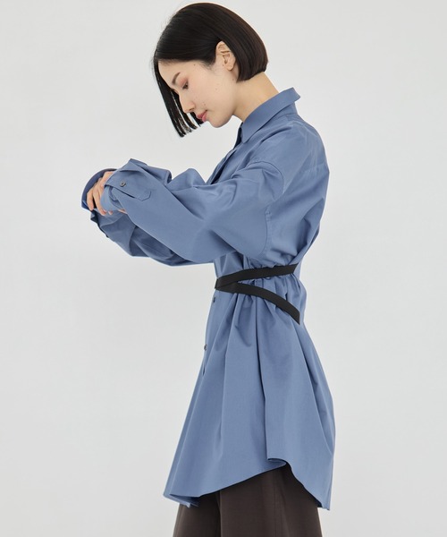 JOHN LAWRENCE SULLIVAN（ジョンローレンスサリバン）の「【JOHN LAWRENCE SULLIVAN/ジョンローレンスサリバン】COTTON SATIN OVERSIZED SHIRT/コットンサテンオーバーサイズシャツ（シャツ/ブラウス・レディース・ホワイト/サックスブルー・S）」の3枚目の写真