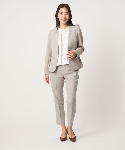 A DAY IN THE LIFE UNITED ARROWS(アデイインザライフユナイテッドアローズ)の「リネンライクドビー Vネックジャケット ‐セットアップ対応・マシンウォッシャブル‐<A DAY IN THE LIFE>(テーラードジャケット・レディース・ベージュ/ネイビー/モカ/グレー系・38/36/40)」の16枚目の写真