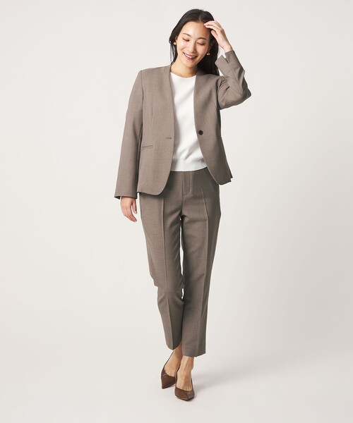 A DAY IN THE LIFE UNITED ARROWS(アデイインザライフユナイテッドアローズ)の「リネンライクドビー Vネックジャケット ‐セットアップ対応・マシンウォッシャブル‐<A DAY IN THE LIFE>(テーラードジャケット・レディース・ベージュ/ネイビー/モカ/グレー系・38/36/40)」の18枚目の写真