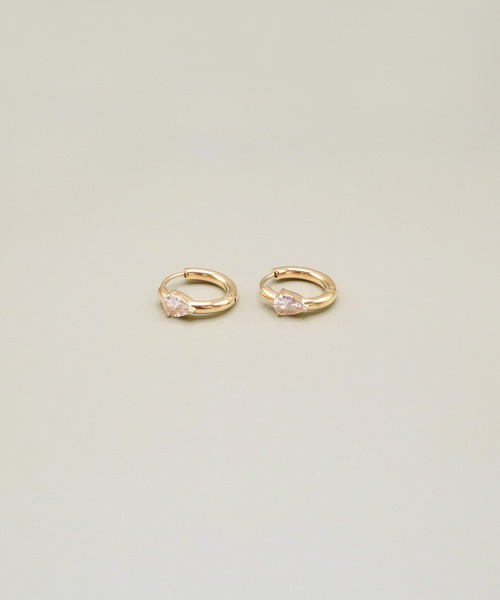 VATSURICA（バツリカ）の「〈LOINE〉金属アレルギー対応 / サージカルステンレス / キュービックジルコニア フープピアス（ピアス（両耳用）・レディース・ゴールド/シルバー・FREE）」の7枚目の写真