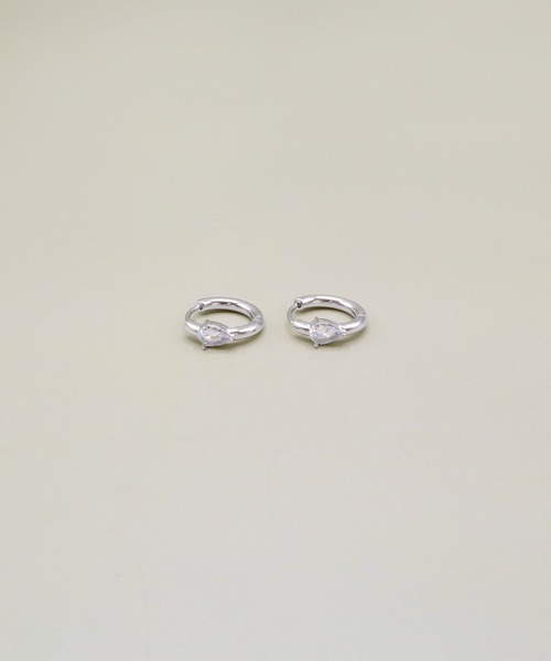 VATSURICA（バツリカ）の「〈LOINE〉金属アレルギー対応 / サージカルステンレス / キュービックジルコニア フープピアス（ピアス（両耳用）・レディース・ゴールド/シルバー・FREE）」の12枚目の写真