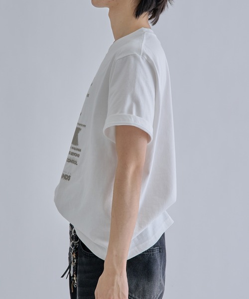 EPNK（イーピーエヌケー）の「Fade graphic tee / フェードグラフィックTee（Tシャツ/カットソー・メンズ・オフホワイト/ブラック・SMALL/MEDIUM/LARGE）」の5枚目の写真